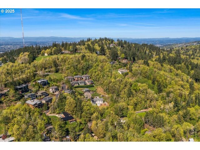 6643 Nw MERIDIAN RIDGE Dr, Portland, OR 97210