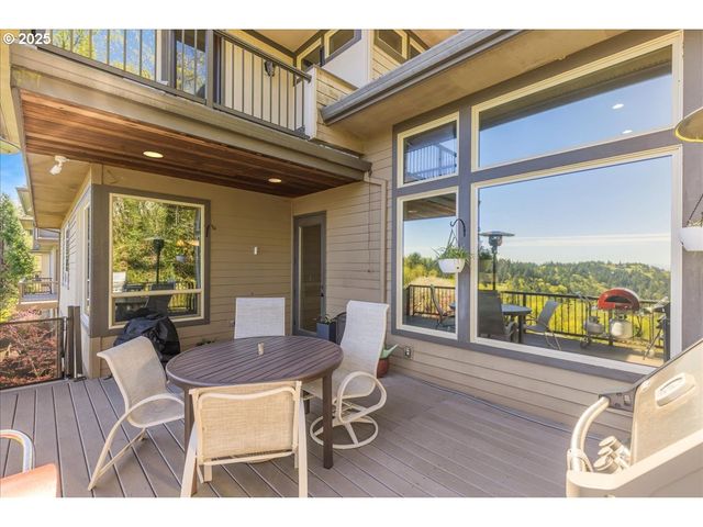 6643 Nw MERIDIAN RIDGE Dr, Portland, OR 97210