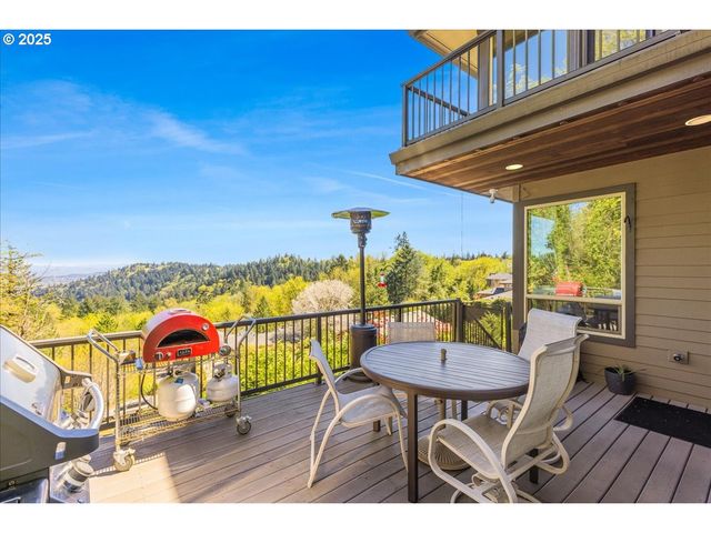 6643 Nw MERIDIAN RIDGE Dr, Portland, OR 97210