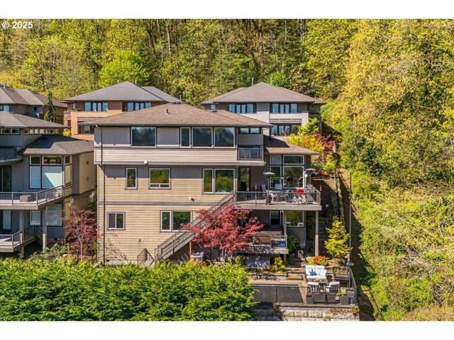 6643 Nw MERIDIAN RIDGE Dr, Portland, OR 97210