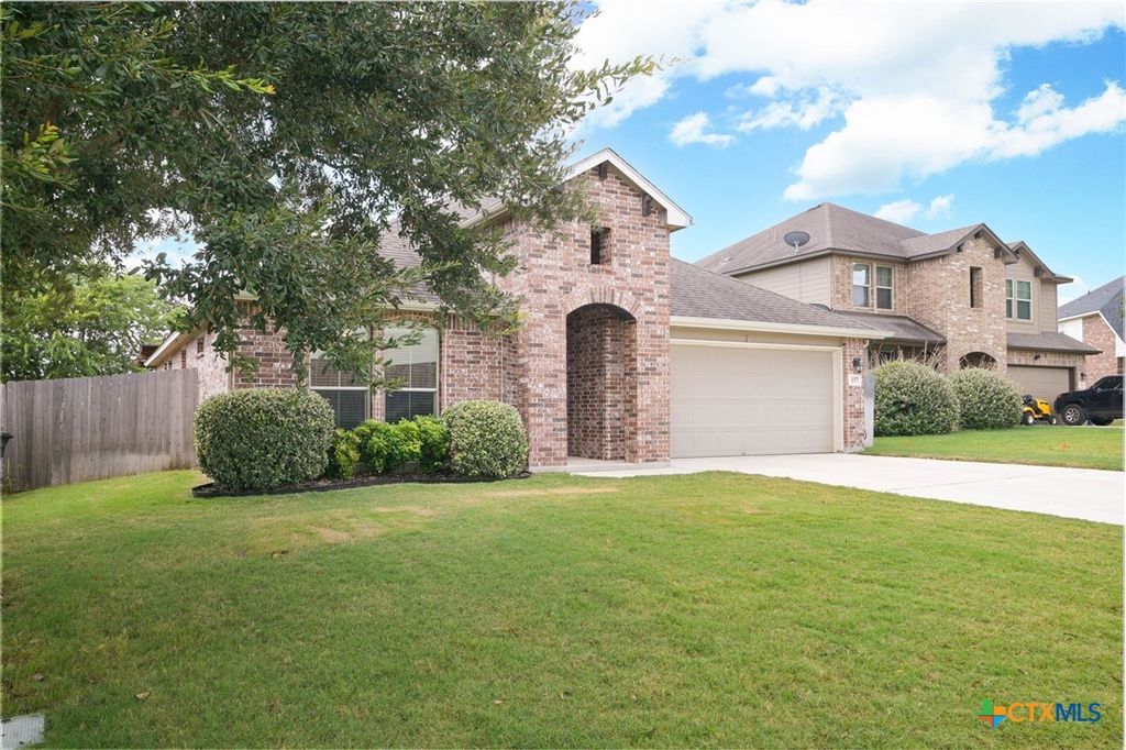 157 Conway Castle Drive, New Braunfels, TX 78130