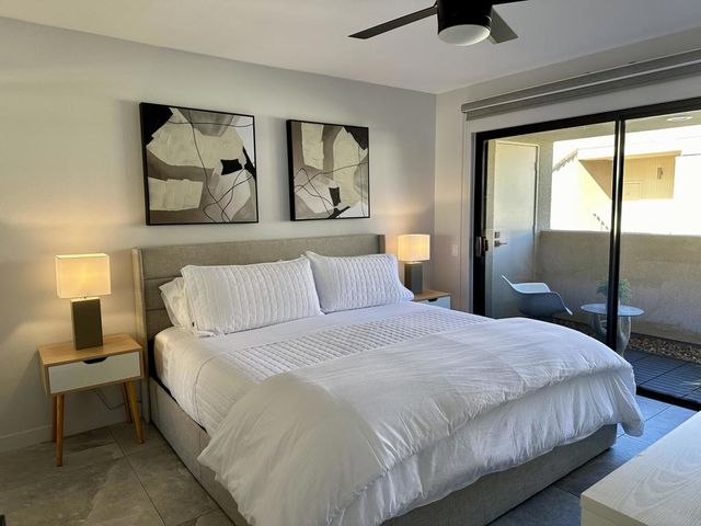 222 N Calle El Segundo 522, Palm Springs, CA 92262