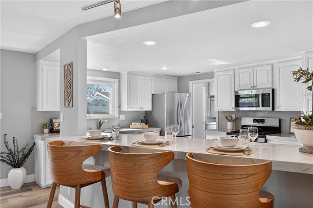 1610 E 20th Street, Santa Ana, CA 92705