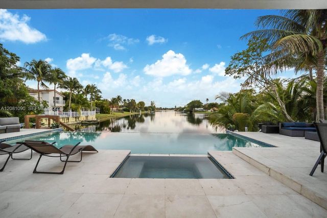 2286 NE 215th Street, Miami, FL 33180