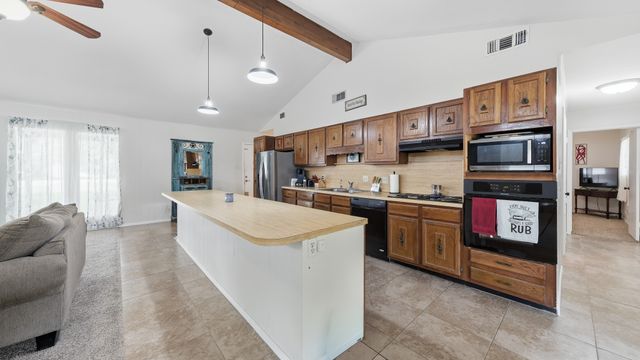 3904 Winding Way, Granbury, TX 76049