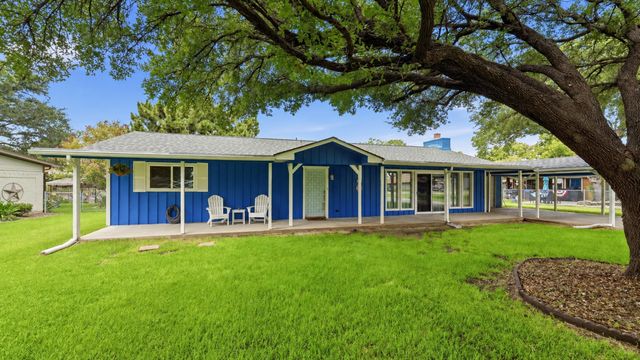 3904 Winding Way, Granbury, TX 76049