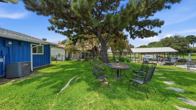 3904 Winding Way, Granbury, TX 76049