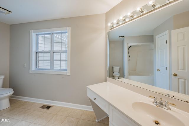 184 Grande Meadow Way, Cary, NC 27513