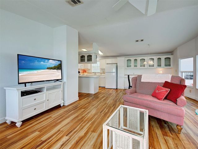 23 SIESTA CIRCLE W, Osprey, FL 34229