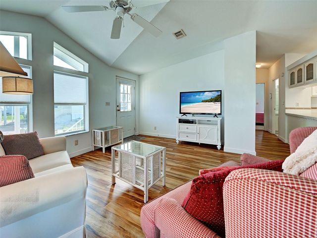 23 SIESTA CIRCLE W, Osprey, FL 34229