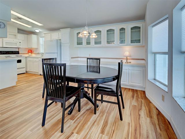 23 SIESTA CIRCLE W, Osprey, FL 34229