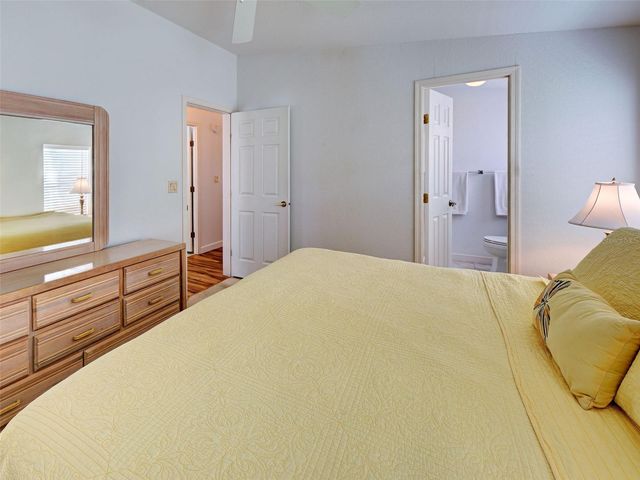 23 SIESTA CIRCLE W, Osprey, FL 34229