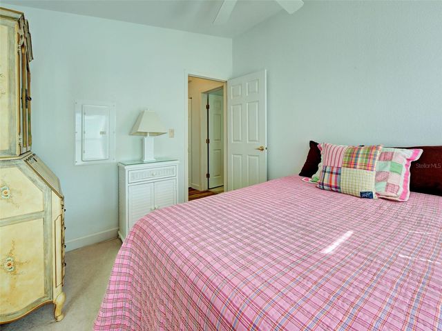 23 SIESTA CIRCLE W, Osprey, FL 34229