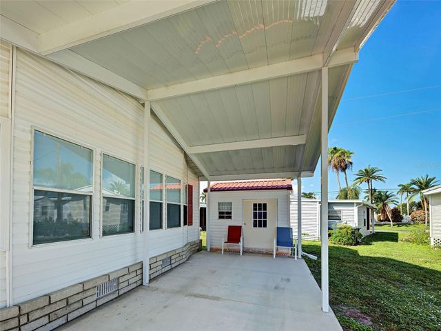 23 SIESTA CIRCLE W, Osprey, FL 34229