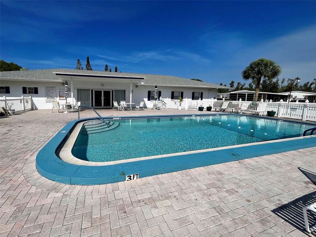 23 SIESTA CIRCLE W, Osprey, FL 34229