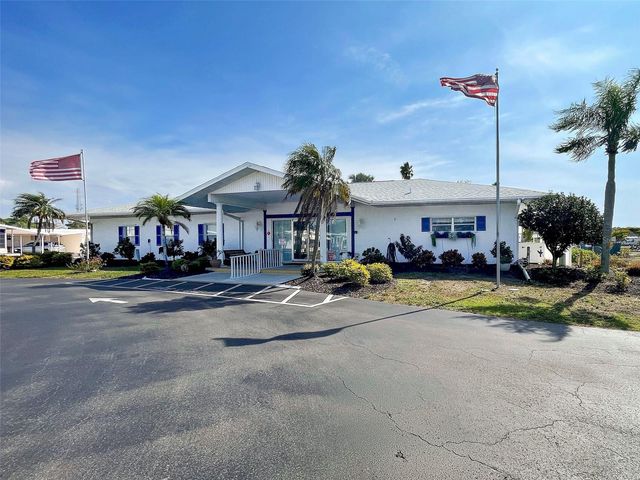 23 SIESTA CIRCLE W, Osprey, FL 34229