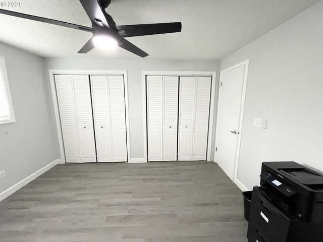 403 E CLACKAMAS Cir, Woodburn, OR 97071