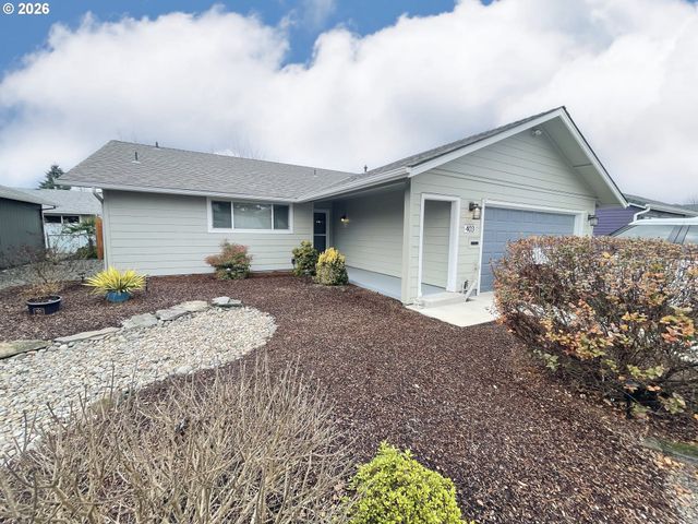 403 E CLACKAMAS Cir, Woodburn, OR 97071
