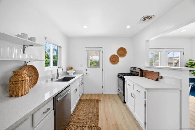429 Garfield St, Oceanside, CA 92054