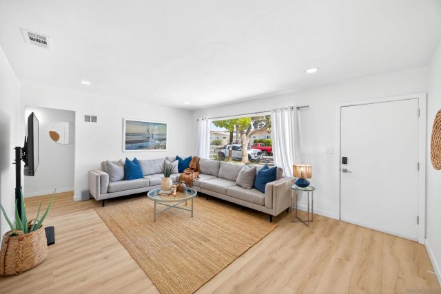 429 Garfield St, Oceanside, CA 92054