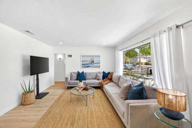 429 Garfield St, Oceanside, CA 92054