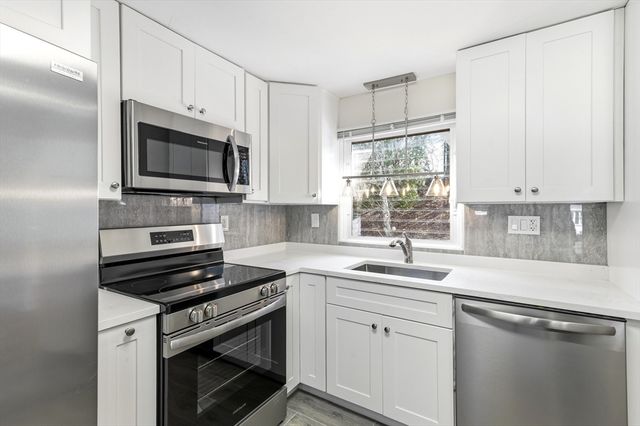 19 Cochato Park, Randolph, MA 02368