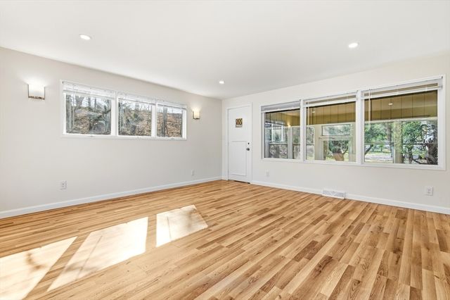 19 Cochato Park, Randolph, MA 02368