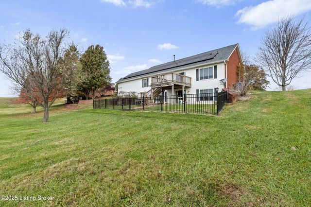 126 Deep Springs Dr, Bardstown, KY 40004