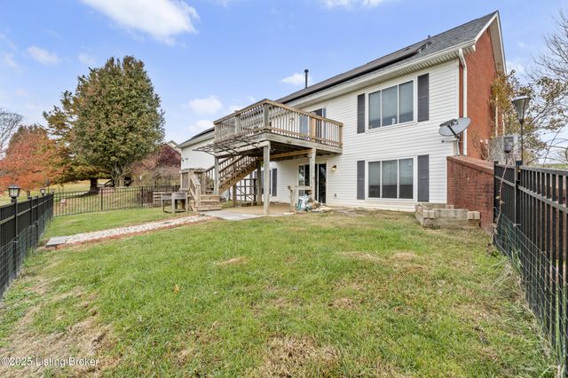 126 Deep Springs Dr, Bardstown, KY 40004