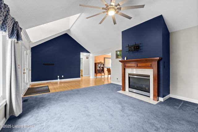 126 Deep Springs Dr, Bardstown, KY 40004