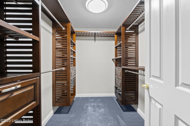 126 Deep Springs Dr, Bardstown, KY 40004