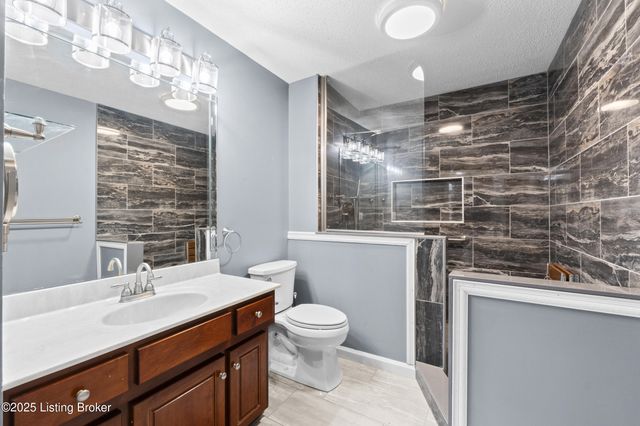 126 Deep Springs Dr, Bardstown, KY 40004