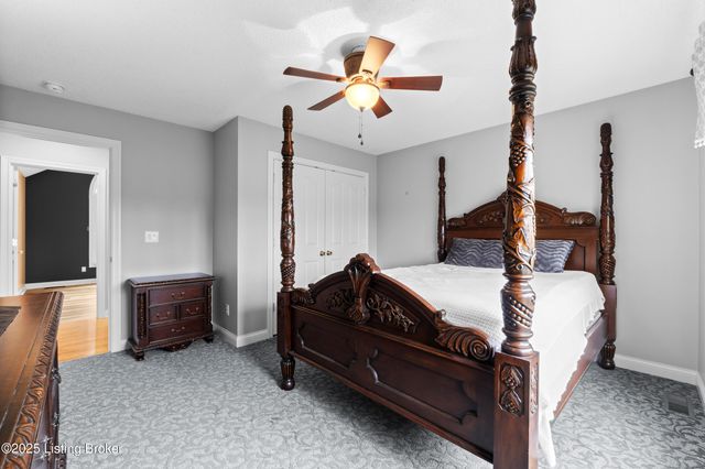 126 Deep Springs Dr, Bardstown, KY 40004