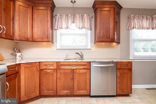 112 SENECA DRIVE, Newark, DE 19702