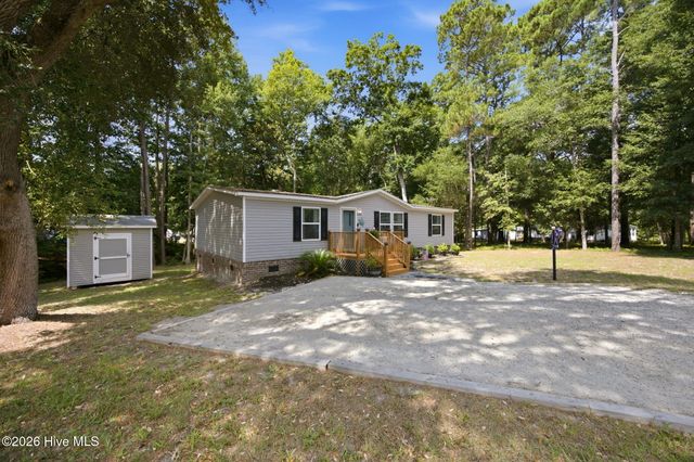 3363 Teakwood Court SE, Bolivia, NC 28422