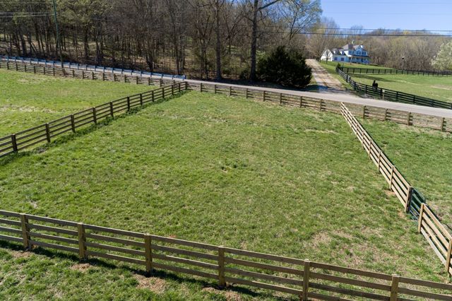 6876 Giles Hill Rd, College Grove, TN 37046