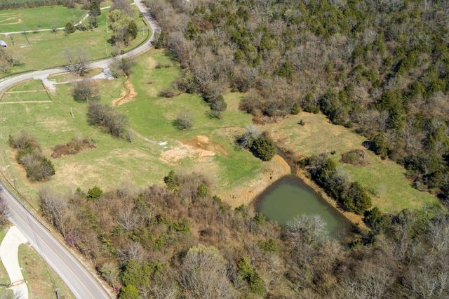 6876 Giles Hill Rd, College Grove, TN 37046