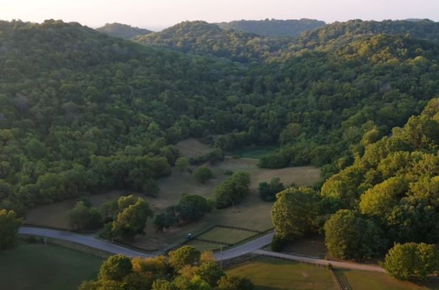 6876 Giles Hill Rd, College Grove, TN 37046