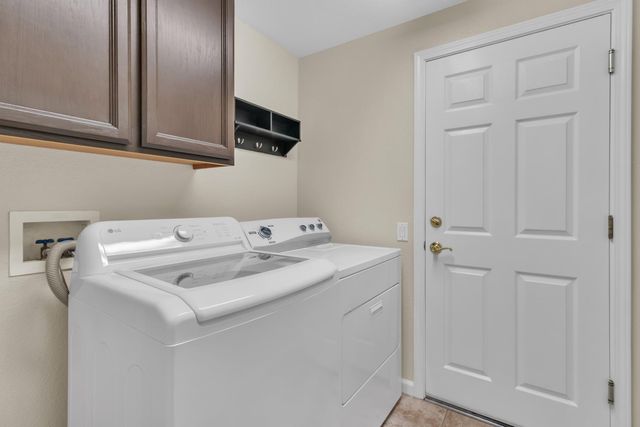 1379 Young Wo Cir, Folsom, CA 95630