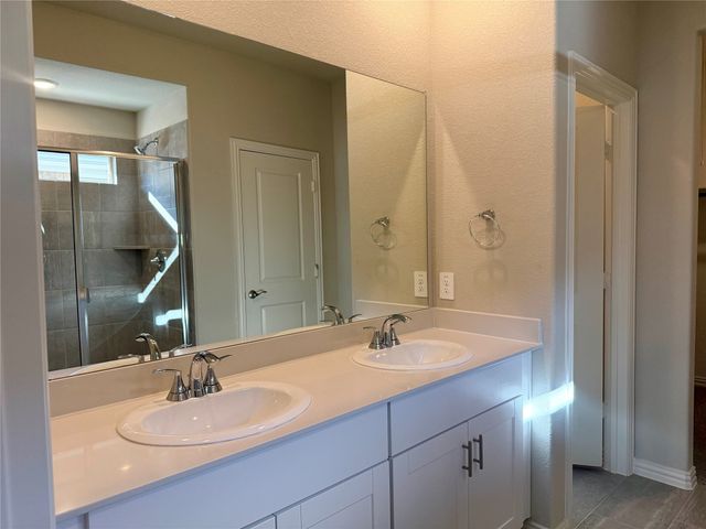 230 Sugarlands Drive, Greenville, TX 75402