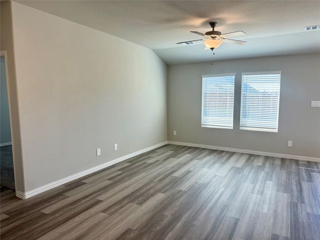 230 Sugarlands Drive, Greenville, TX 75402