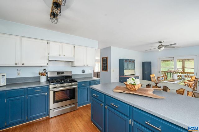 2557 CRAIGS STORE RD, Afton, VA 22920