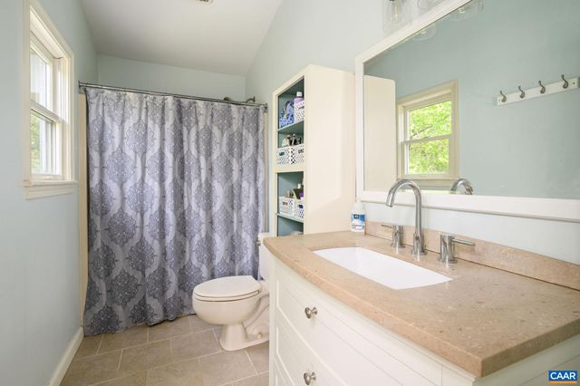 2557 CRAIGS STORE RD, Afton, VA 22920