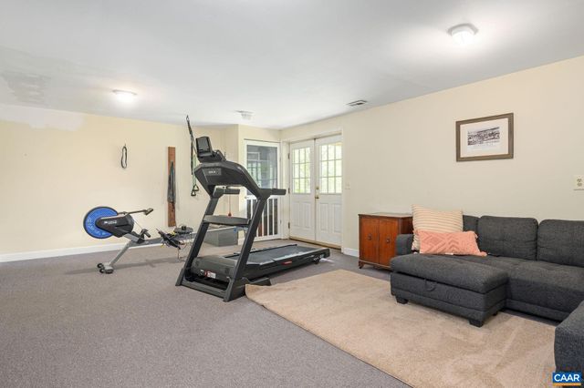 2557 CRAIGS STORE RD, Afton, VA 22920