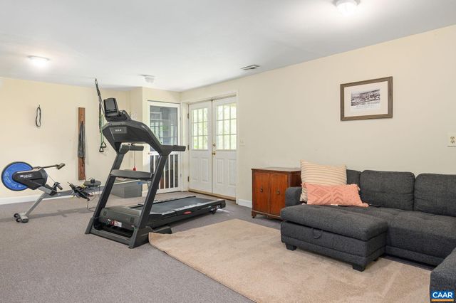 2557 CRAIGS STORE RD, Afton, VA 22920