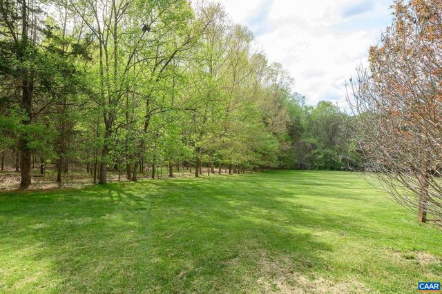 2557 CRAIGS STORE RD, Afton, VA 22920