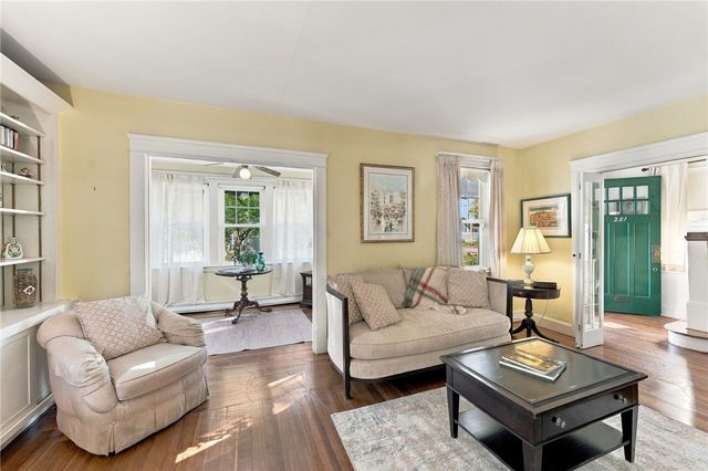 281 river Avenue, Providence, RI 02908