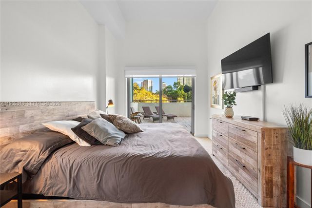 1600 SW 1st Ave 307, Miami, FL 33129