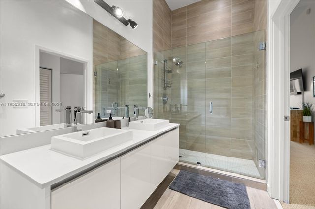 1600 SW 1st Ave 307, Miami, FL 33129