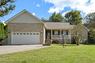 207 Laurel Rd, Clinton, TN 37716